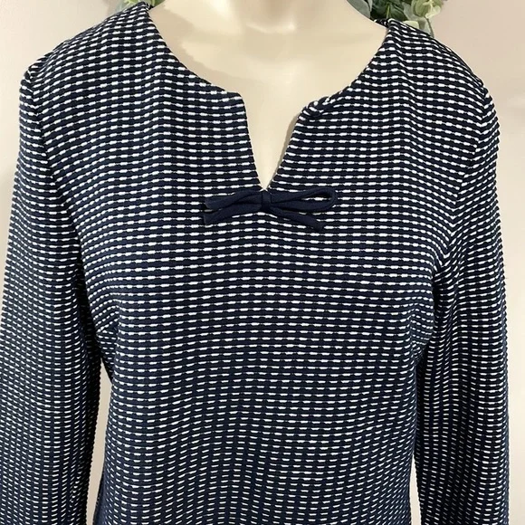 Talbots Petites Navy and White Bow Accent 3/4 Sleeve Top MP - Picture 2 of 16